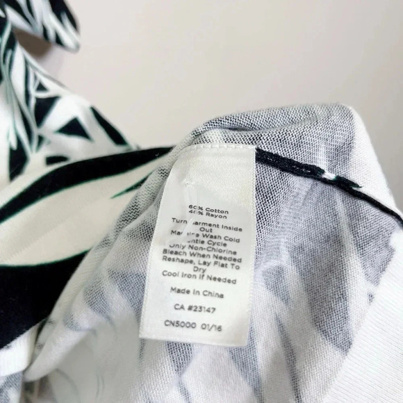 Talbots Tropical Leaf Fern Short Sleeve Button Sweater - Picture 13 of 16